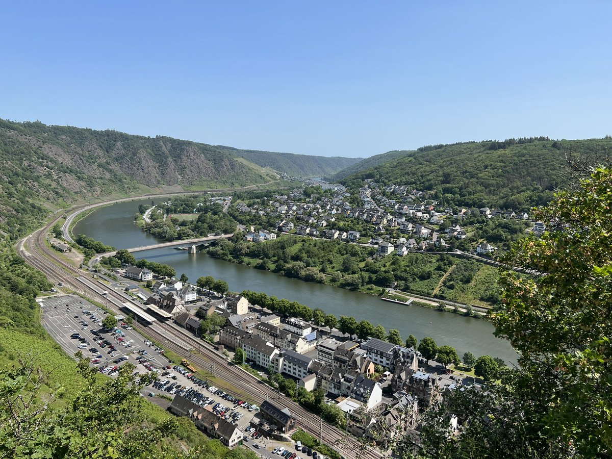 ThePyTeZ's tweet photo. Here’s a lil picdump, greetings from Cochem🇩🇪 https://t.co/2ldrTzPZ7b