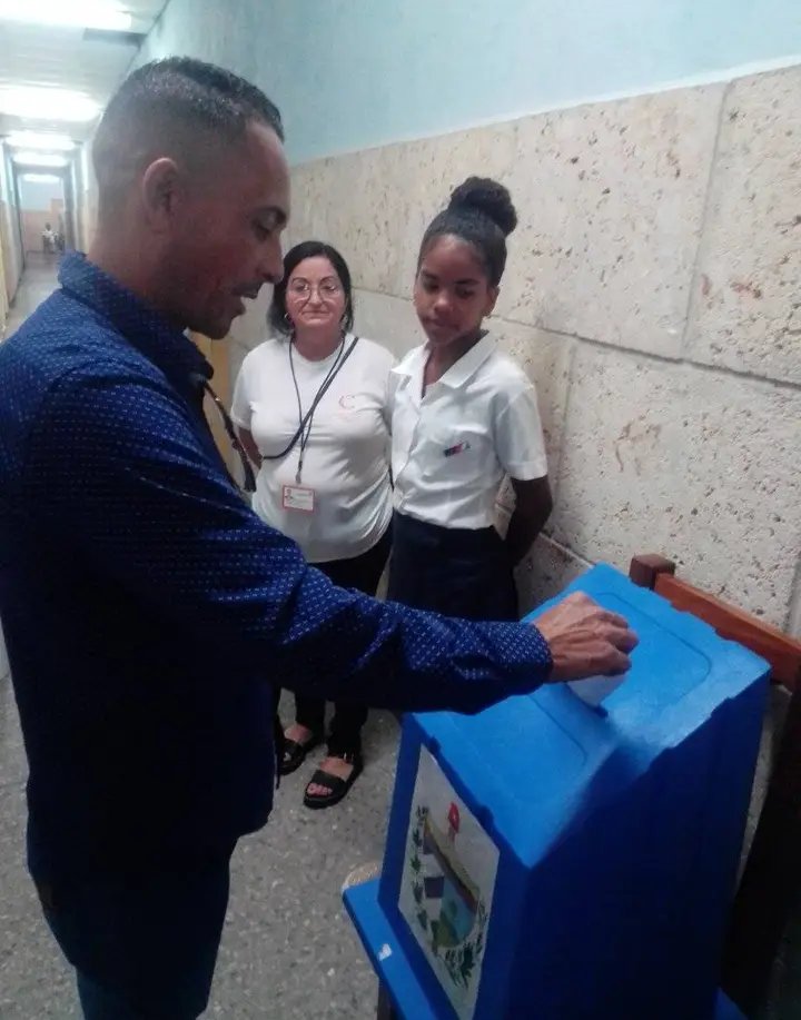 @yaimafernandezcarrera tweet media