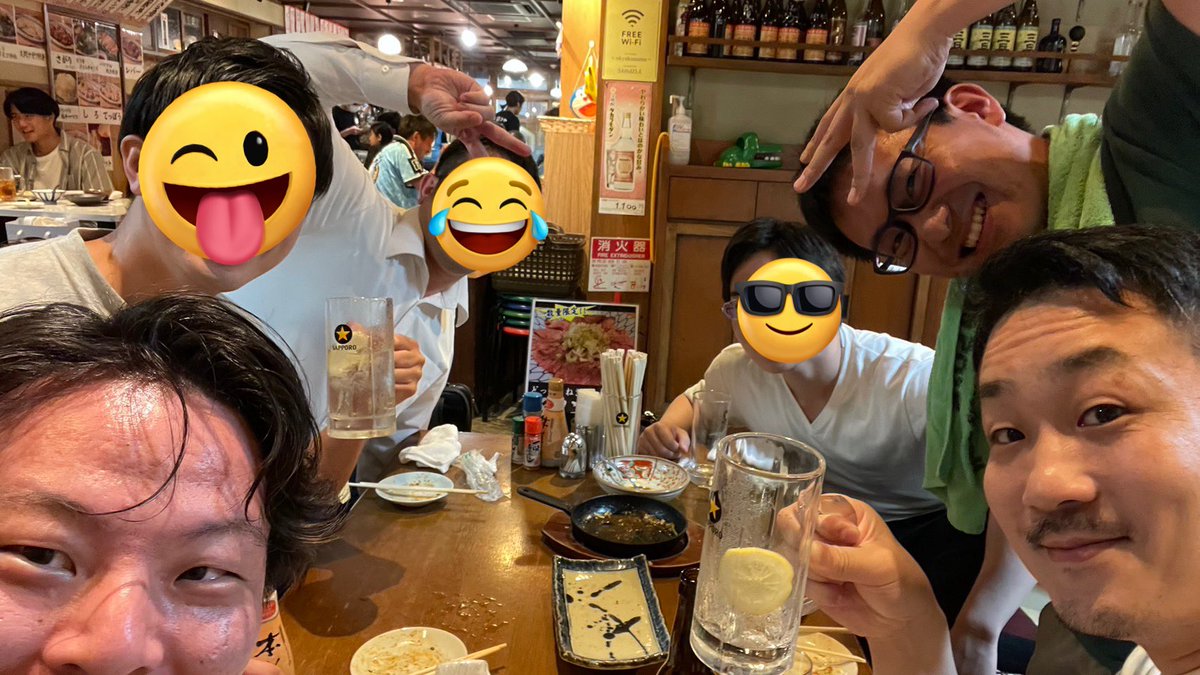 GreenGeekhouse's tweet photo. 今日はギークハウス住人のみんなと飲み会でしたー！

飲んでいても転職トークやテックトークで盛り上がって楽しかったです😁

やっぱりエンジニア飲み会は楽しい🍺

二次会はギークハウス新丸子にて（笑）

#エンジニアシェアハウス
 #ギークハウス https://t.co/4RO0Y6Caot