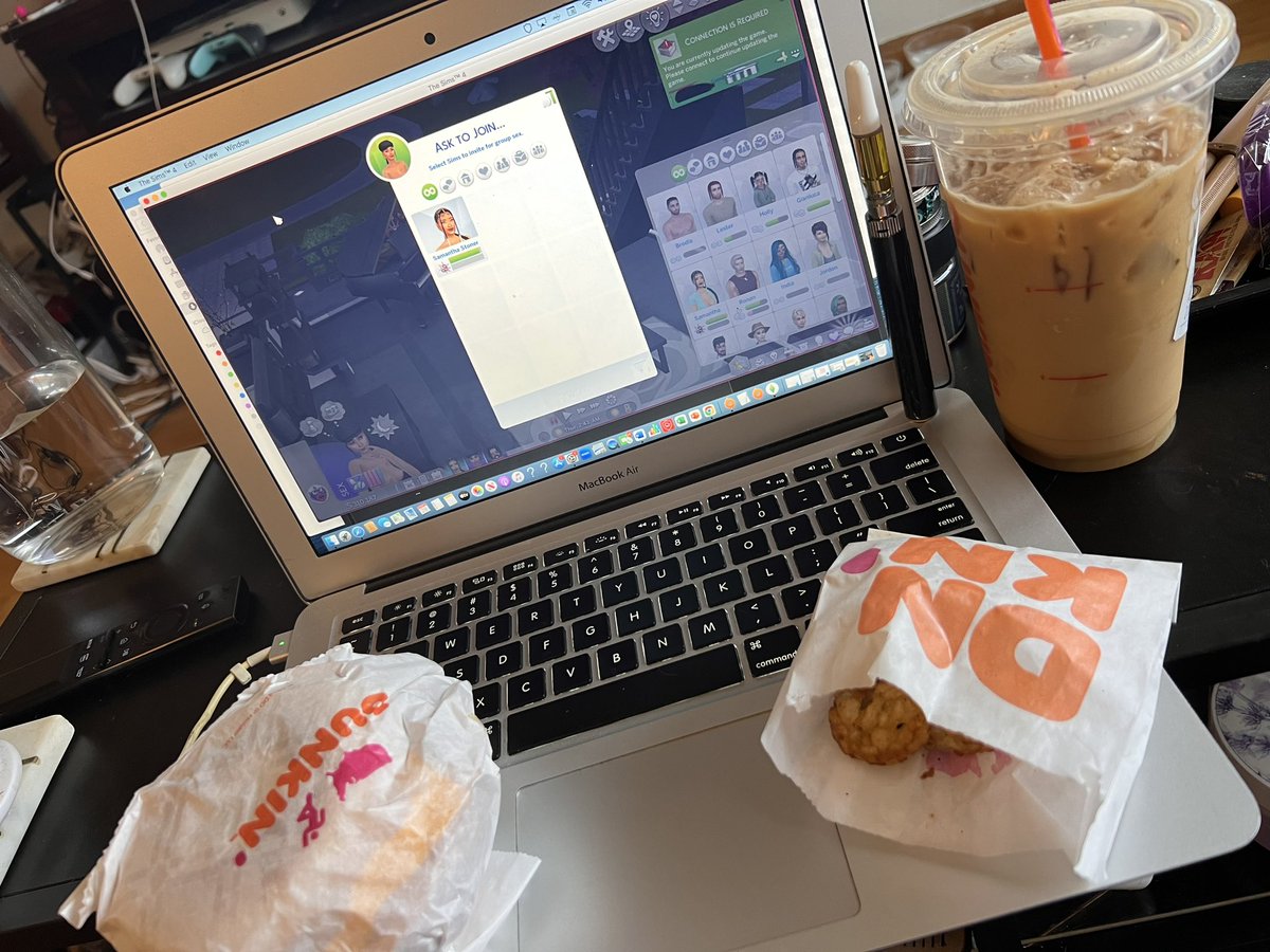 GanjaGodess2890's tweet photo. Wake and bake with breakfast..was lazy today and got my go to before pole class π...happy Sunday Funday.
Having a few puffs of lemonchello #10
#cannabiscuttie #hornystoner #littlemode #kinkyandgeeky #onlyfans #wakeandbake #sundayfunday #sinfulsunday #bratlife #breakfast https://t.co/cPw93H1on3