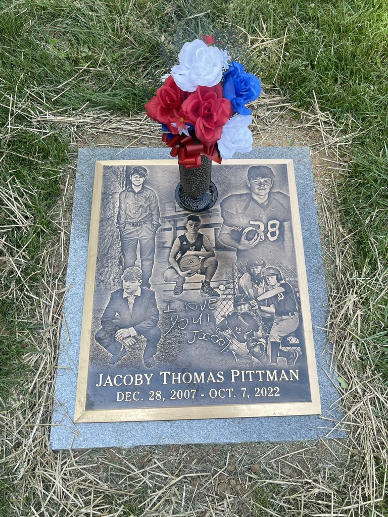 We all miss you Jacoby 💔