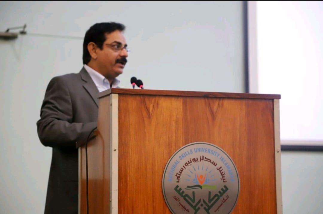 mlt_nsu_isb's tweet photo. On May 23,2023 Rotary International conducted an orientation session with students of @nsuislamabad to establish the NSU Rotaract Club. The event was attended by faculty and students who were eager to become part of this prestigious club.
#rotaryinternational
#rotaractinpakistan https://t.co/eg7ydVPKhO
