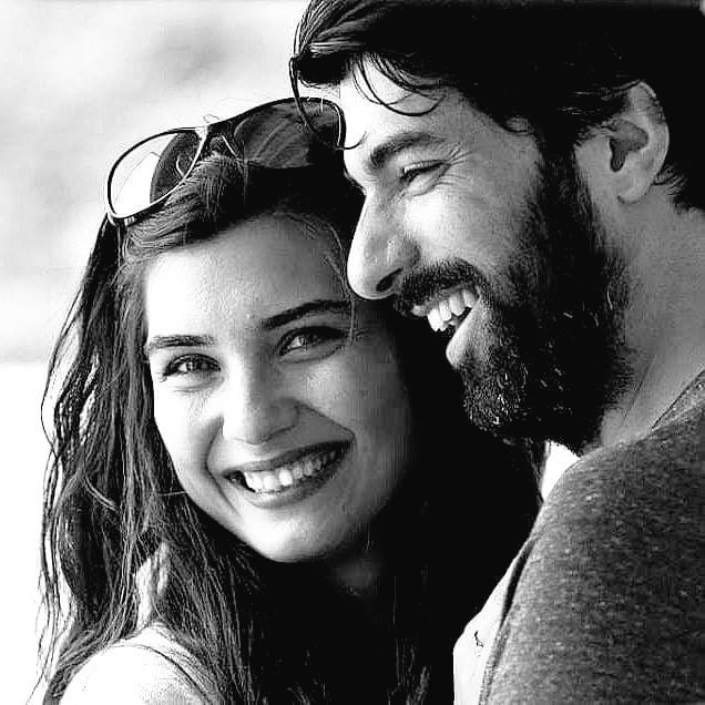 @RiittaTheuma #EnginAkyürek #TubaBüyüküstün #EnTuForever #KaraParaAsk 💙🇨🇵