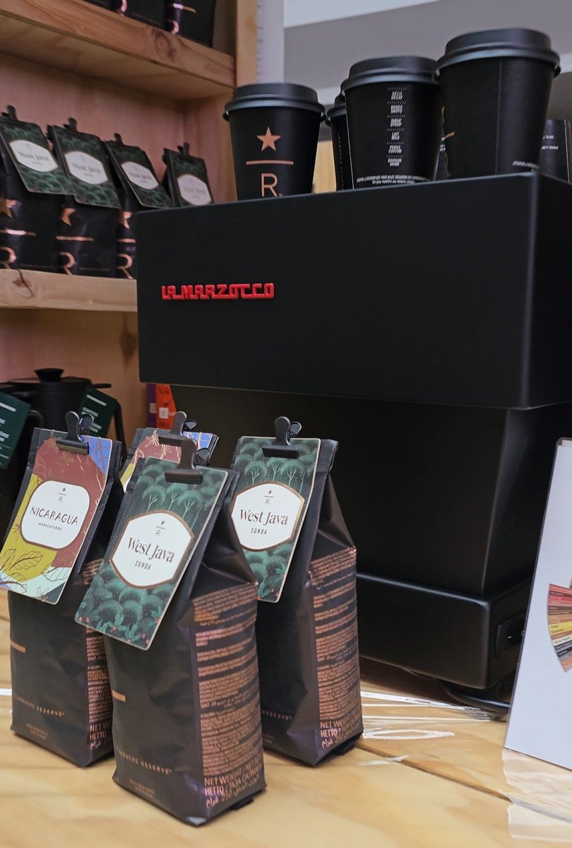 Starbucks Reserve Showcases Craft and Quality and Environmental Care at South Africa's Biggest Specialty Coffee Expo iloveza.com/blogs/food/sta… #iloveza❤🇿🇦 #AfterFajrGrind #StarbucksSA #StarbucksReserve #SpecialtyCoffeeExpo @Starbucks_SA @SpecialtyCoffee
