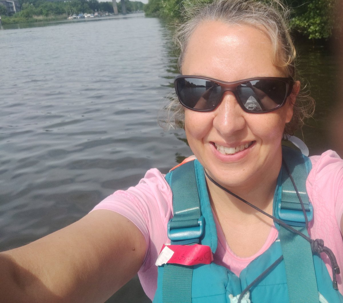 luisapastore's tweet photo. Out on the water litter-picking for the #BigPaddleCleanUp. I collected a tyre, an empty purse, a bucket, an unopened can of cider, a fluffy rabbit + a huge amount of plastic - proof if any were needed of the continued need for international action to combat plastic pollution. https://t.co/DpESMroCcE
