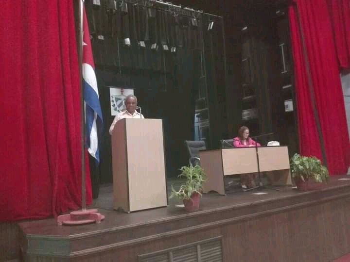 Mailin87889811's tweet photo. Se realiza  en instantes  las propuestas para la elección del gobernador y vicegobernador provincial de #SanctiSpiritusEnMarcha ,#Trinidad, #CubaSigue. https://t.co/J6tqQRfUhn