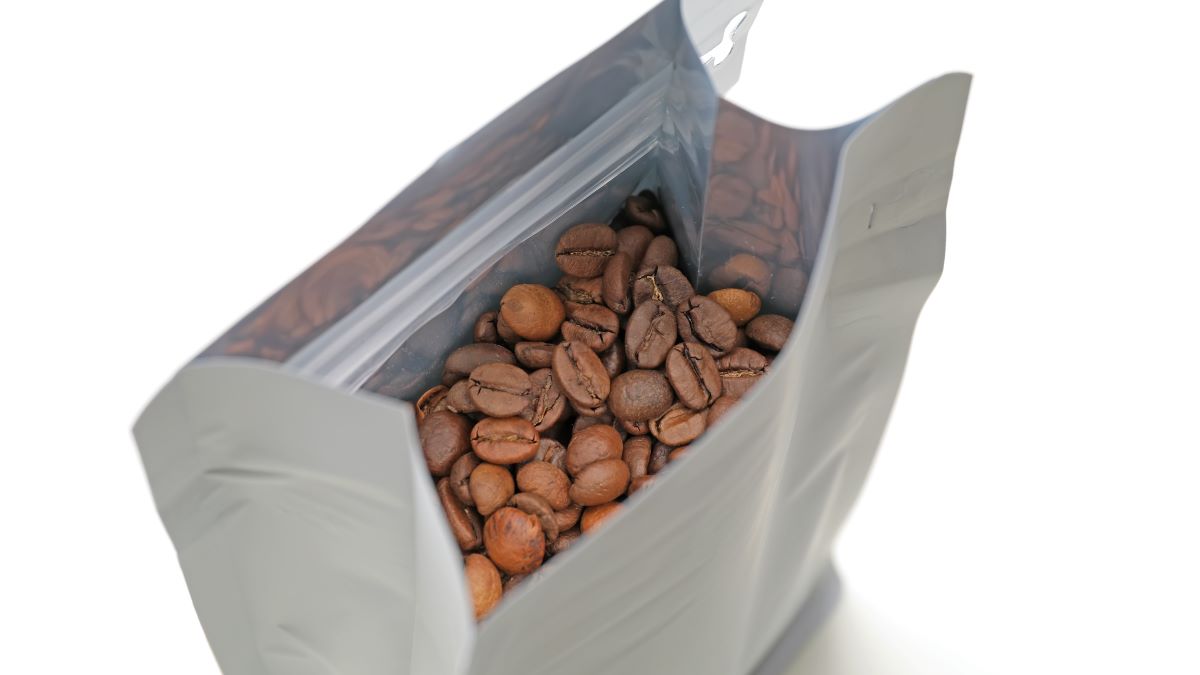 Earth911's tweet photo. Many of the products we buy come packaged in a blend of materials, which makes them composites. This means they're a challenge to recycle, so what can be done with them?
#Sustainability #Recycling #Livegreen #Recycle #Greenliving #Sustainable #Howtorecycle
https://t.co/gyzs6pxWlG https://t.co/qvObL8LhZn
