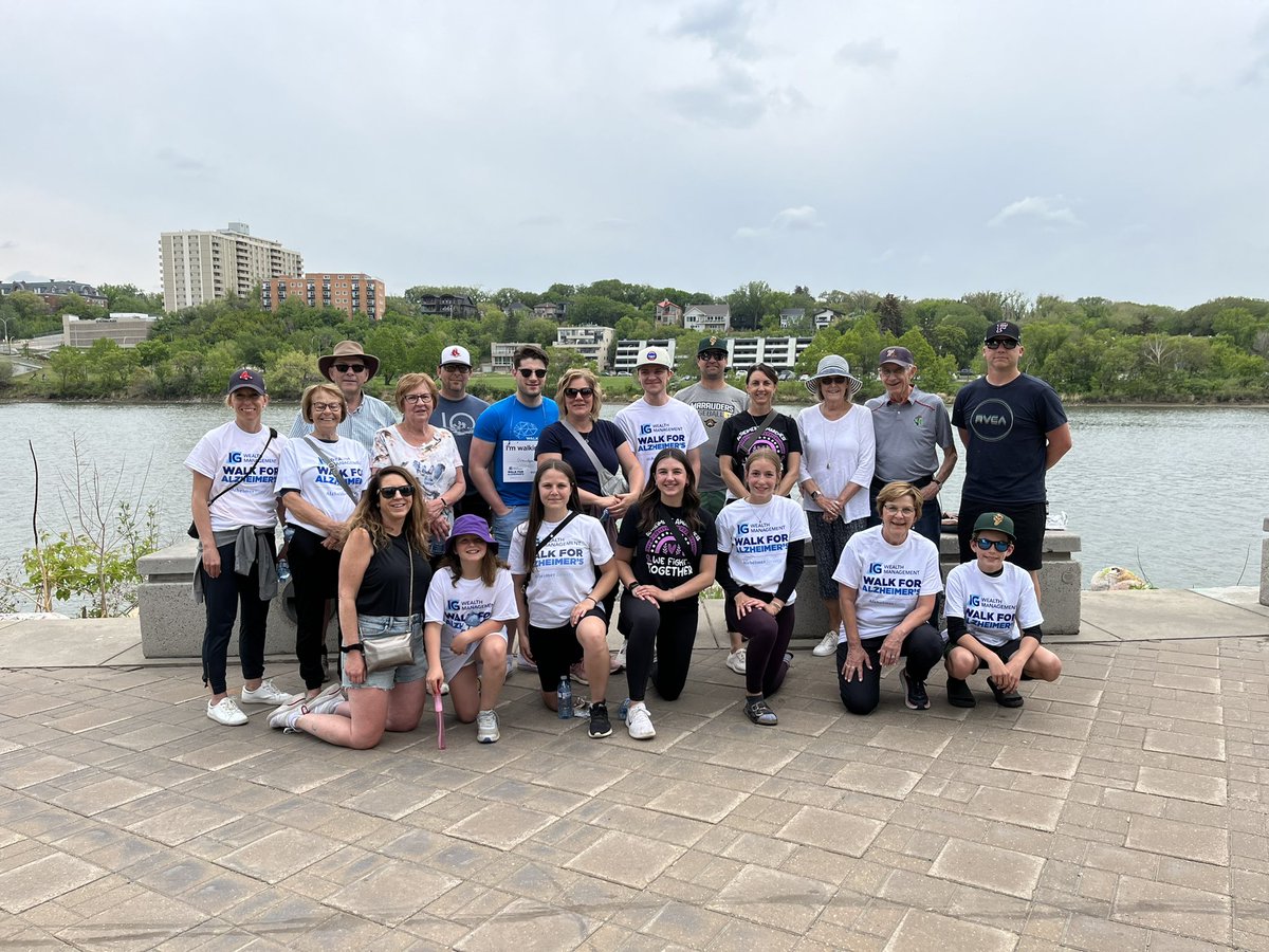 TaraHofmann4's tweet photo. Beautiful day for a walk supporting @AlzheimerSK . ❤️ #IGWalkforALZ https://t.co/eGTYyHxefZ