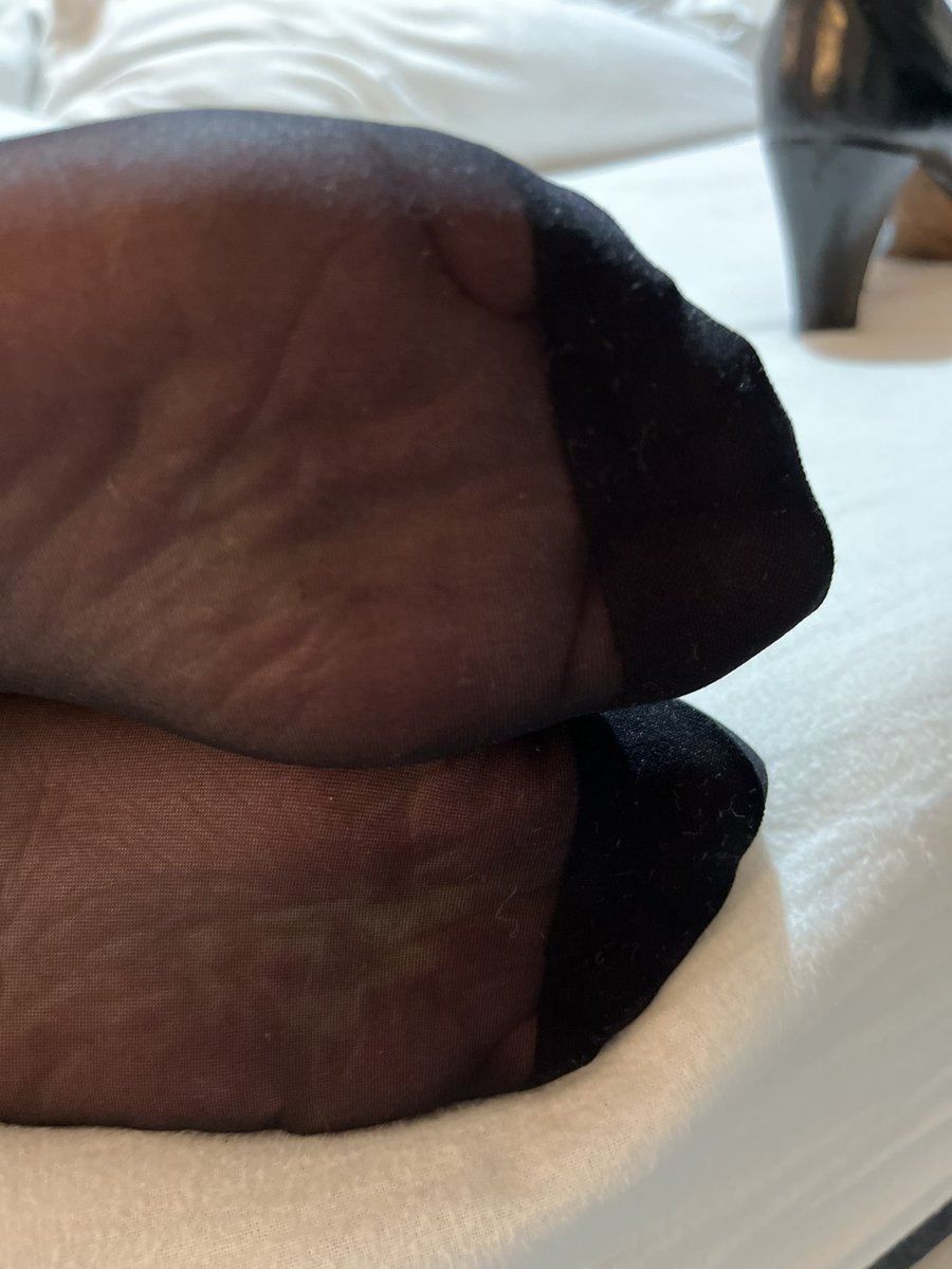 hothostie's tweet photo. Just landed. What’s the first thing you’re doing to them?
https://t.co/yaLxNtIs9m
DM to buy
#crewlife #cabincrew #flightattendant #airhostess #airstewardess #vipcrew #pantyhosefashion #pantyhose #soles #toes #feet #tights #nylons #nylonfetısh #nylon #NYLONJAPAN #collants https://t.co/PU7jXaIJwh