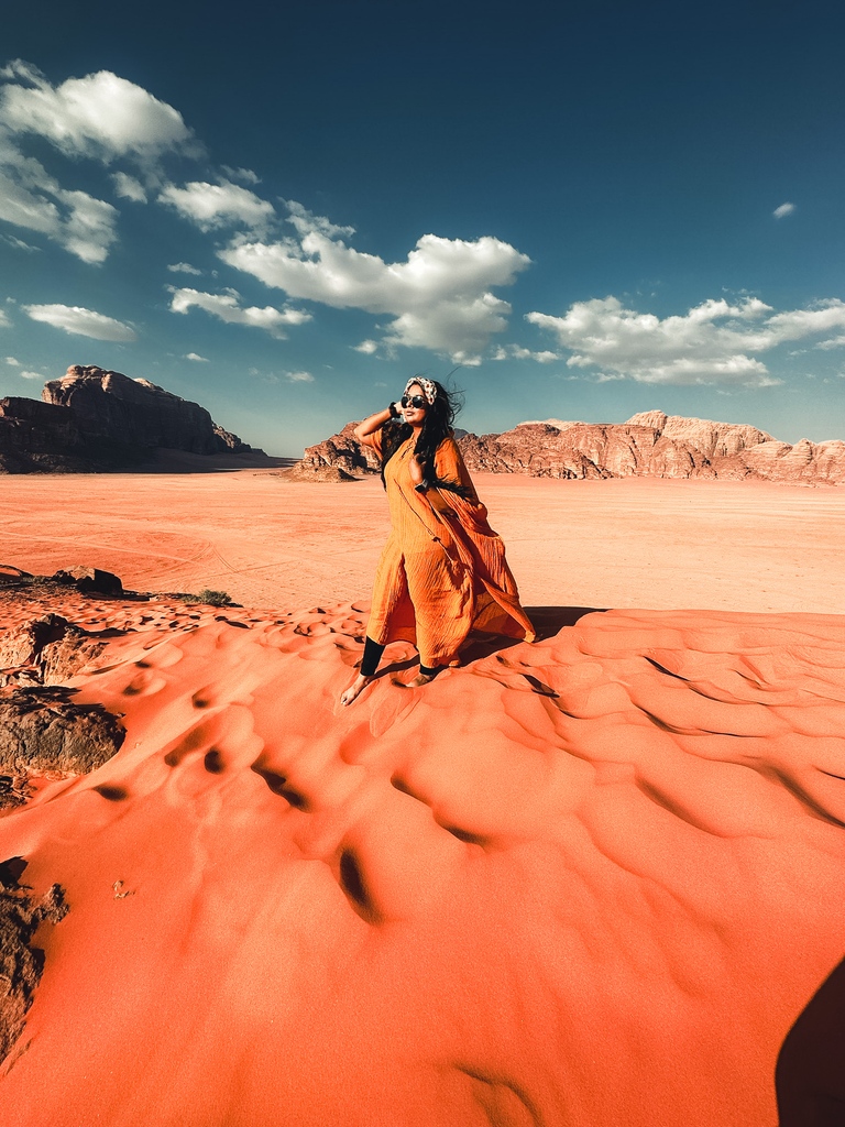 sah3rj's tweet photo. "In the vast silence of Wadi Rum, the soul finds its voice and whispers its deepest desires to the wind." - Unknown

#wadirum #travel #vacation #desert #sand #wind #breathtaking #destination #todo #fashion #Blogger https://t.co/N2pGGzDQf8