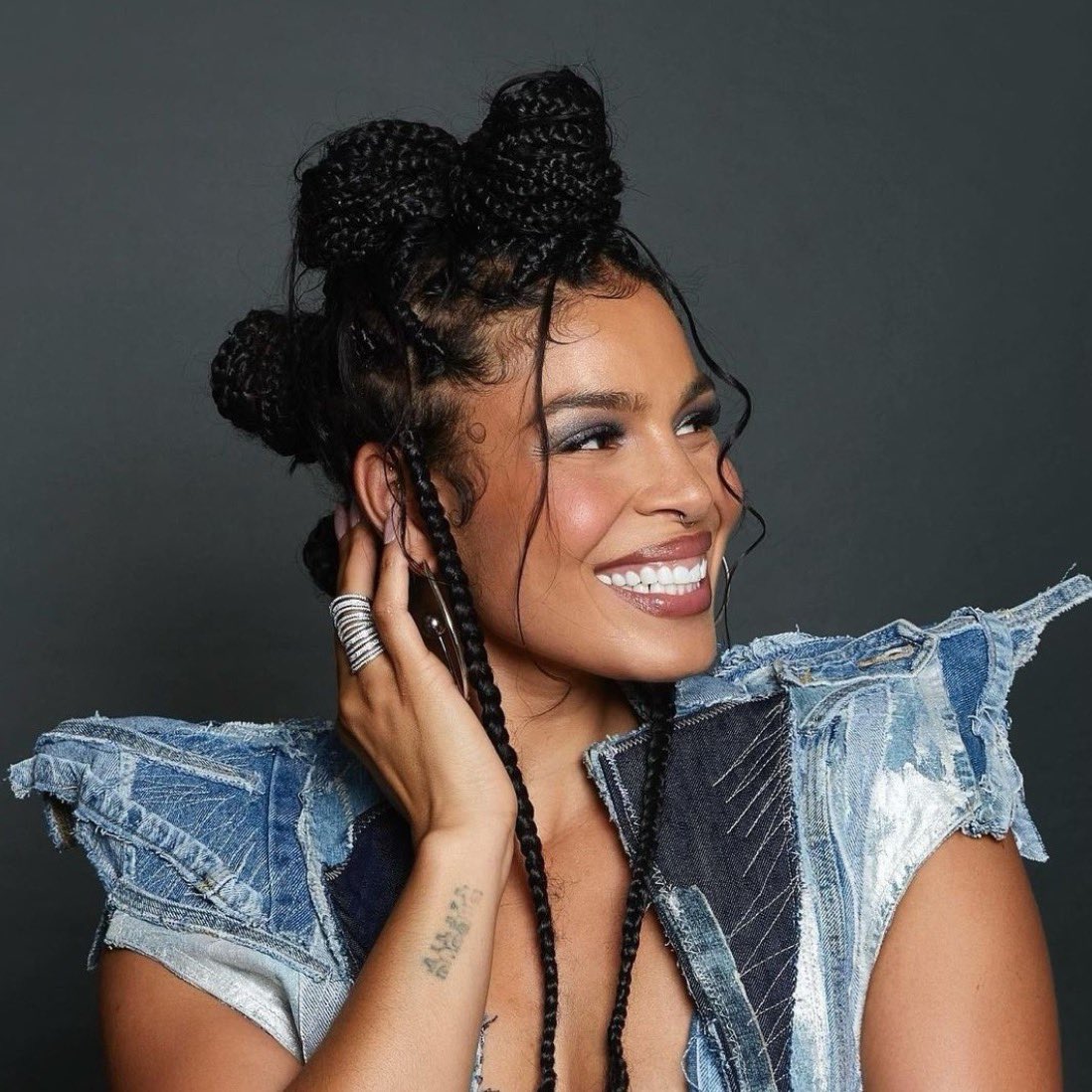 GoGalaMusic's tweet photo. Set a reminder cause you won’t want to miss this one! 🙌

@JordinSparks joins us for a special Spaces event this Tuesday, May 30th, at 5:30pm PT. https://t.co/AWUx1S0wzi

#JordinSparks #Web3Music #GalaMusic #FreeArtists https://t.co/8YWhcat6gb