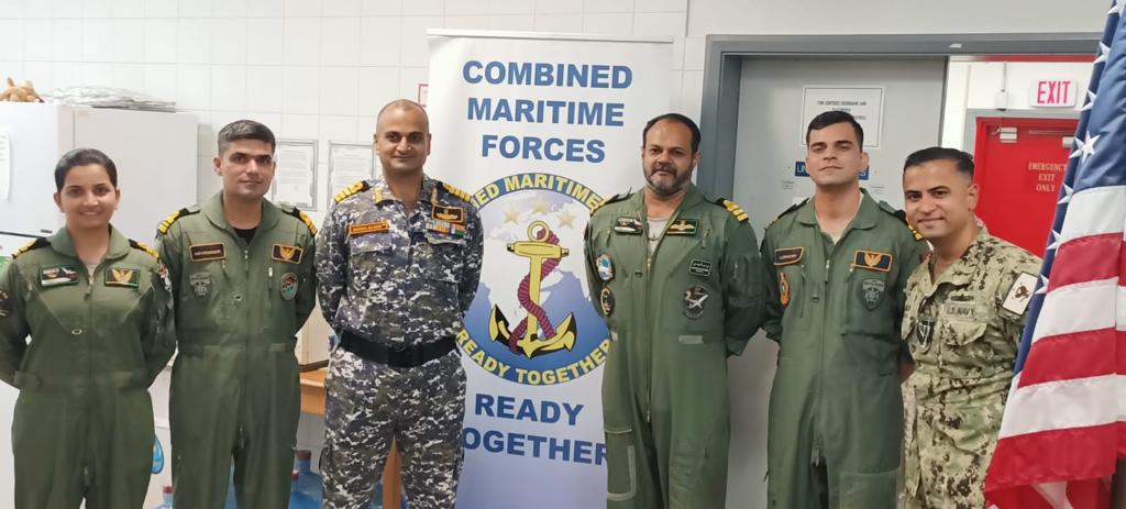 #IndianNavy P-8I aircraft from #INSHansa undertook a maiden landing at Bahrain International Airport to participate in Operation Compass Rose, as part of Combined Maritime Force (CMF), followed by interaction with representatives of participating countries. @DefenceMinIndia