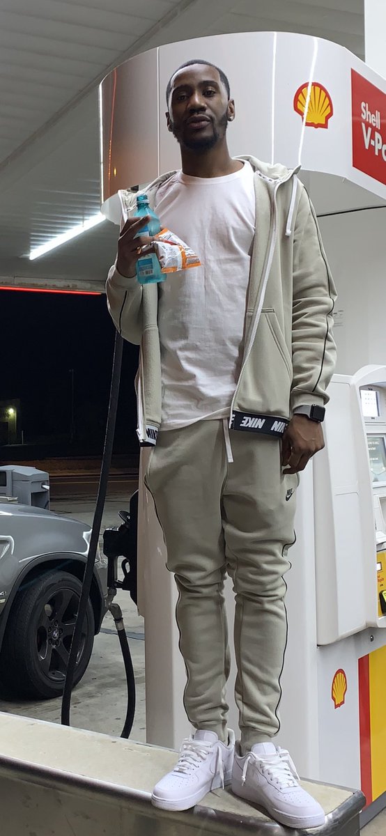 ToneBone1__'s tweet photo. Just some shit to post on here 😭 https://t.co/6xeClN78ha