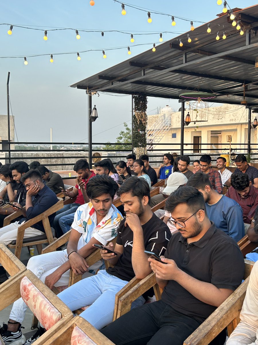 AdarshPatida_12's tweet photo. Just organised this amazing #proofofcommunity meet-up by @shardeum Dewas

Learned so much new about Web3, Blockchain !!

All thanks to @Nischalshetty @loveneeshdhir @MohitX_ https://t.co/U7PevSqfHG
