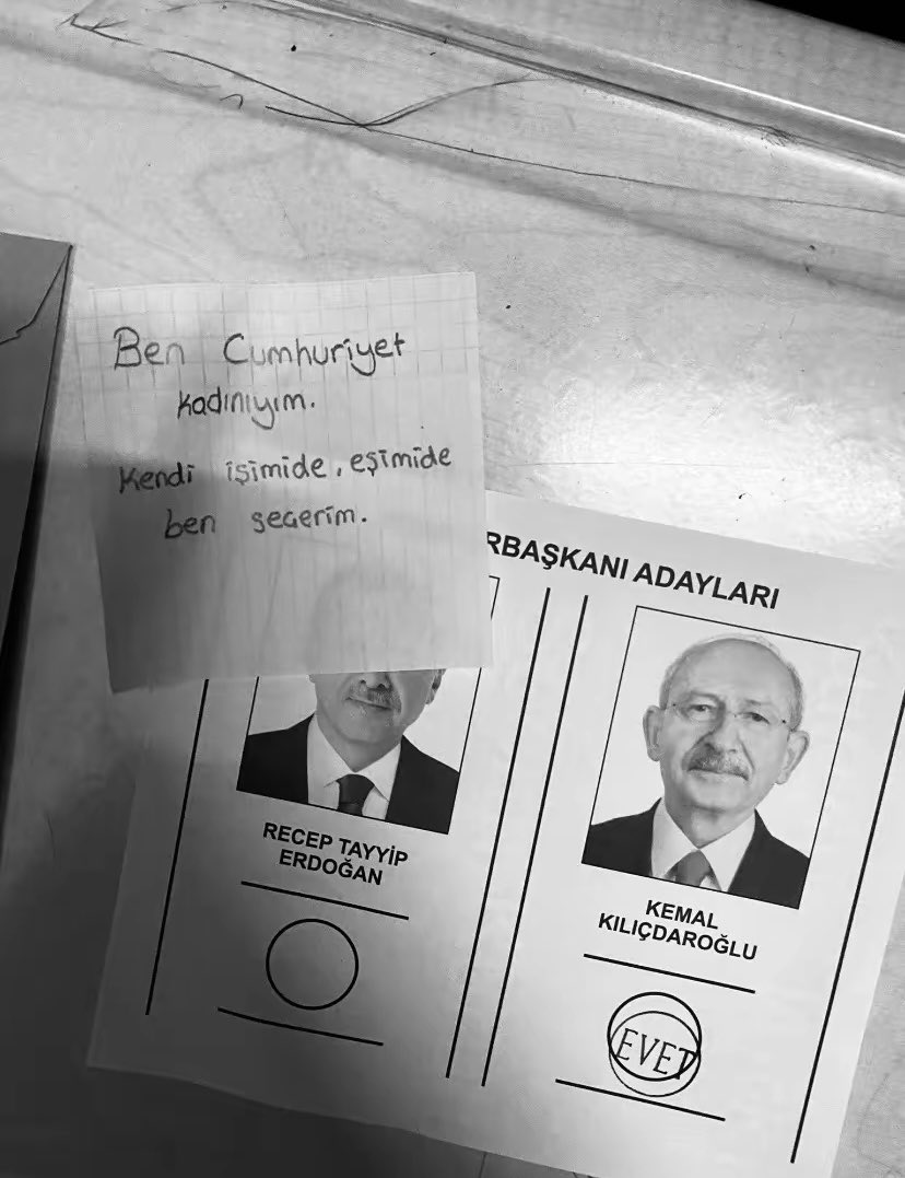 Biz CUMHURİYET KADINLARIYIZ.🫶 #OylarlKılıçdaroğluna #kemaldedemgeliyor #OyVerGitsin #BenKemalGeliyorum