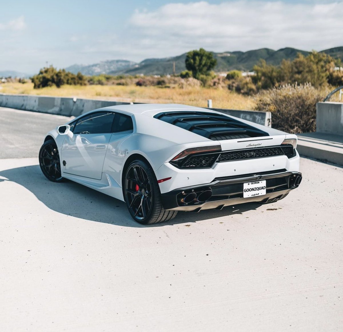 LamboCIub's tweet photo. Huracan https://t.co/ipokh6sOnR