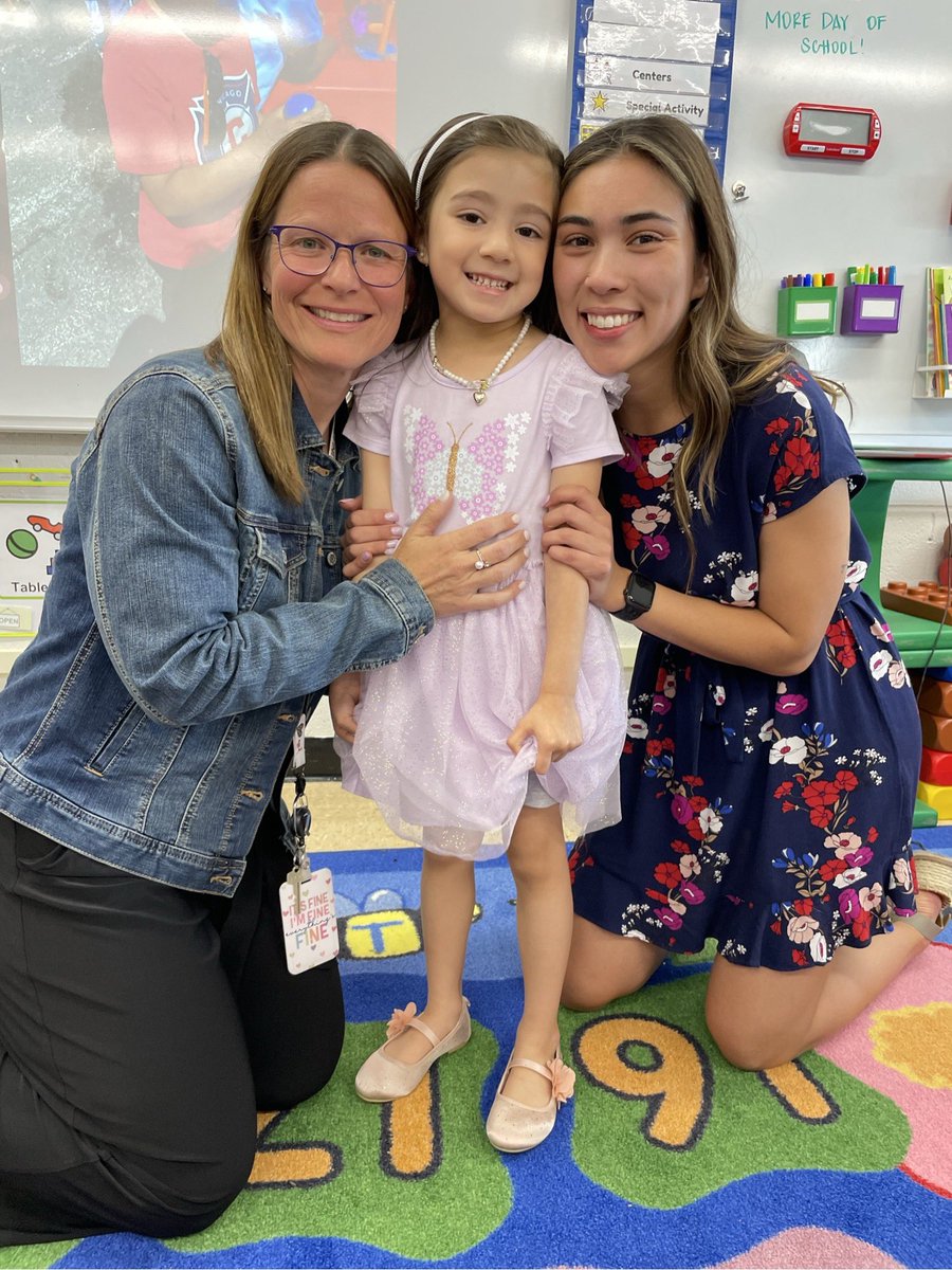 Ms. Cook tweet media