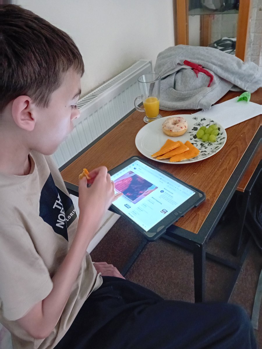 Happy boy with his favourite lunch 🥰🥰 #autism #pda #developmentaldelay