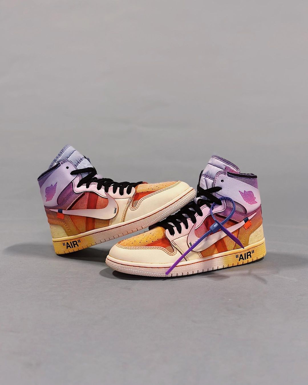 SiteSupply on X Nike Air Jordan 1 Retro High Off White NRG Promo Sample Dusk by Lorenz.OG sothebyssneakers IG https t F7b57LbZEN X
