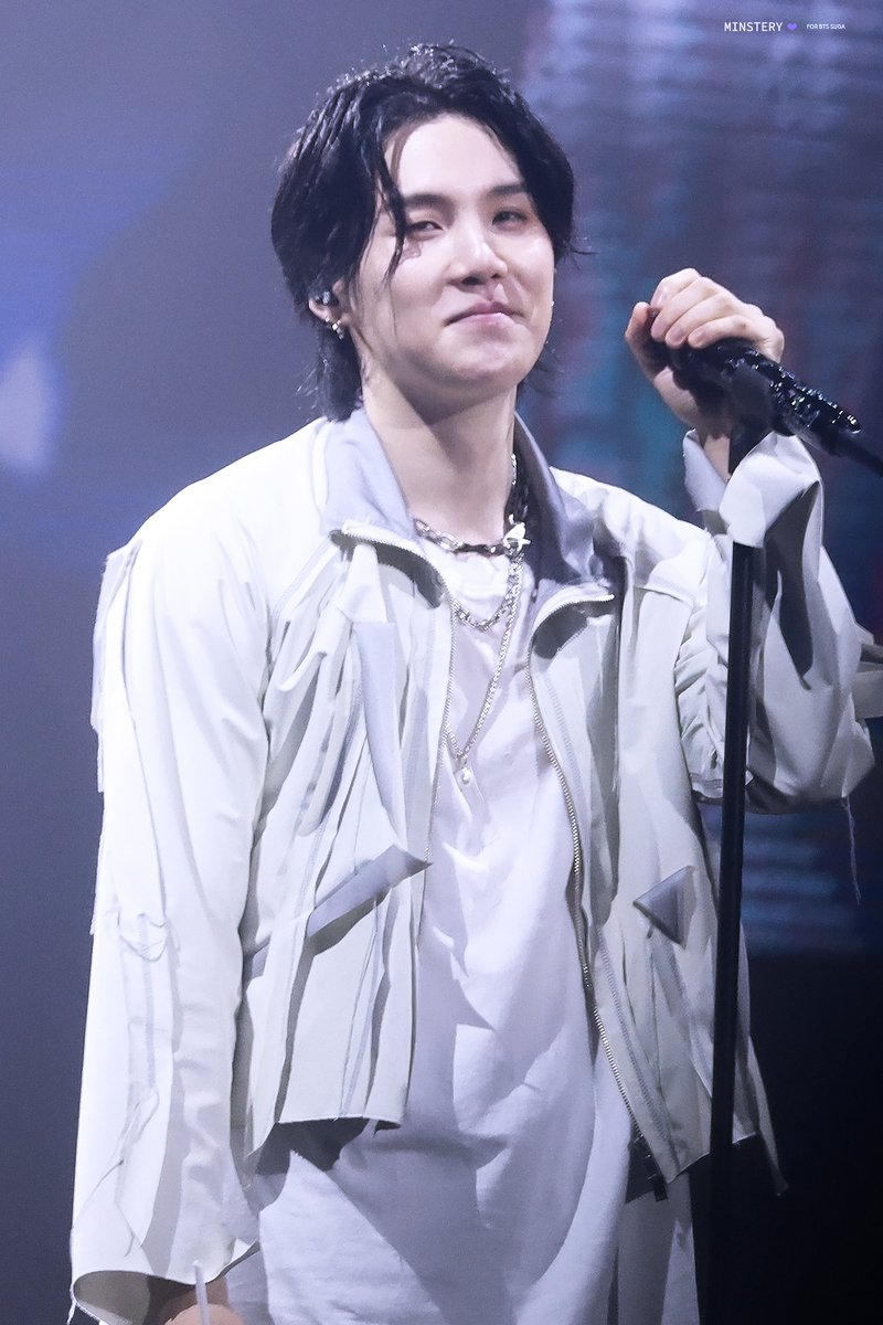 minstery_0309's tweet photo. 230528 AGUST D TOUR D-DAY in JAKARTA DAY 3 

메롱

 #SUGA #BTS #AGUSTD #윤기 #슈가 #방탄소녀단