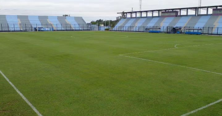 SolDeAmerica_Of's tweet photo. Todo listo para el cotejo de hoy con un impecable estado del campo de juego. ¡Gracias a quienes hacen posible esto!

#DaleSol https://t.co/boMfp58X8e