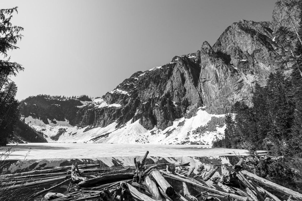 Serene. #Ice #Mountain #Mountains #Peaks #Photo #Pic #Photography #WA #Washington #Lake #FrozenLake #Frozen #LakeSerene #Serene #PNW #PacificNorthwest #Pacific #Northwest #ShotOnCanon #Canon fineartamerica.com/featured/seren…