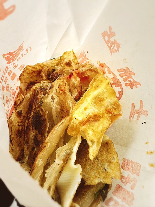 今日も台湾で優勝してしまった 葱油餅これ毎日食いてえ、、 