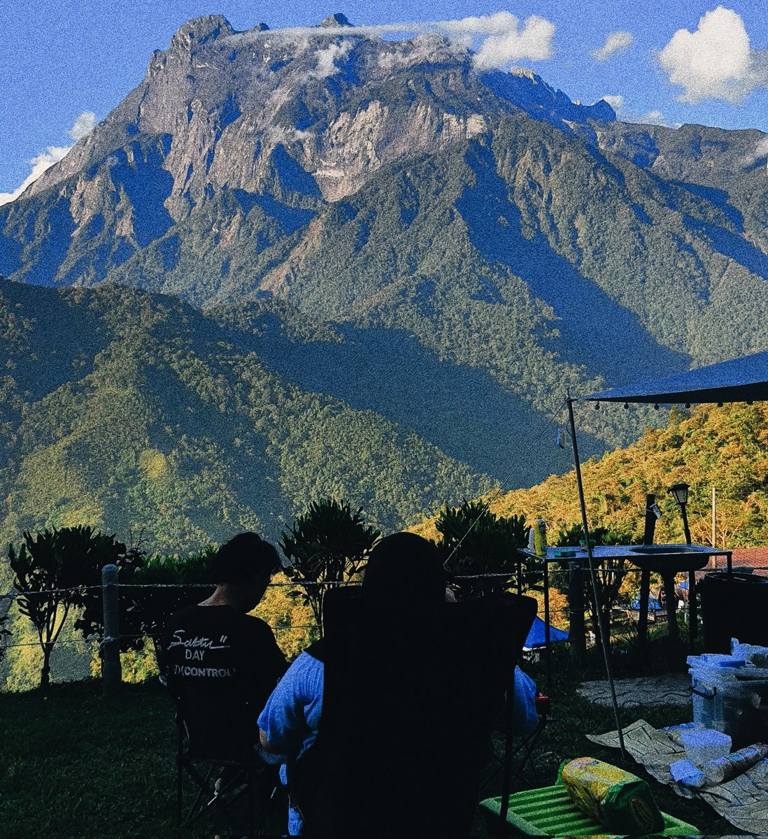 fiquemy_'s tweet photo. 🏕️🗻🤍 https://t.co/Yml5NJvHGx