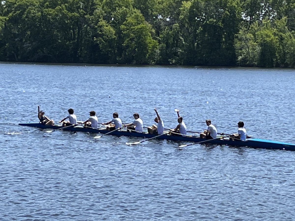 Dux Crew tweet media