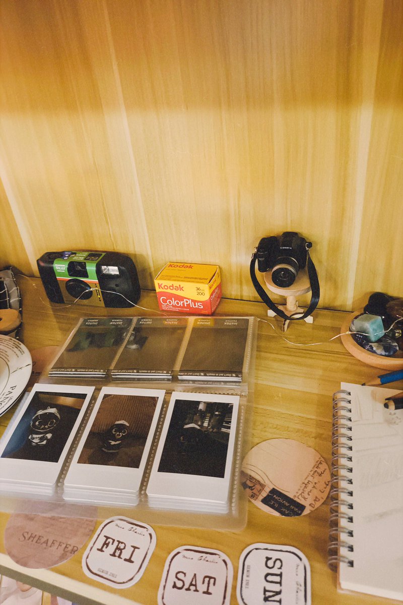 DAY6_mm's tweet photo. 🤎 #AuthorPil_inSeasons0428 𝐟𝐢𝐥𝐦𝐬 📸 https://t.co/D7phwDHkwm