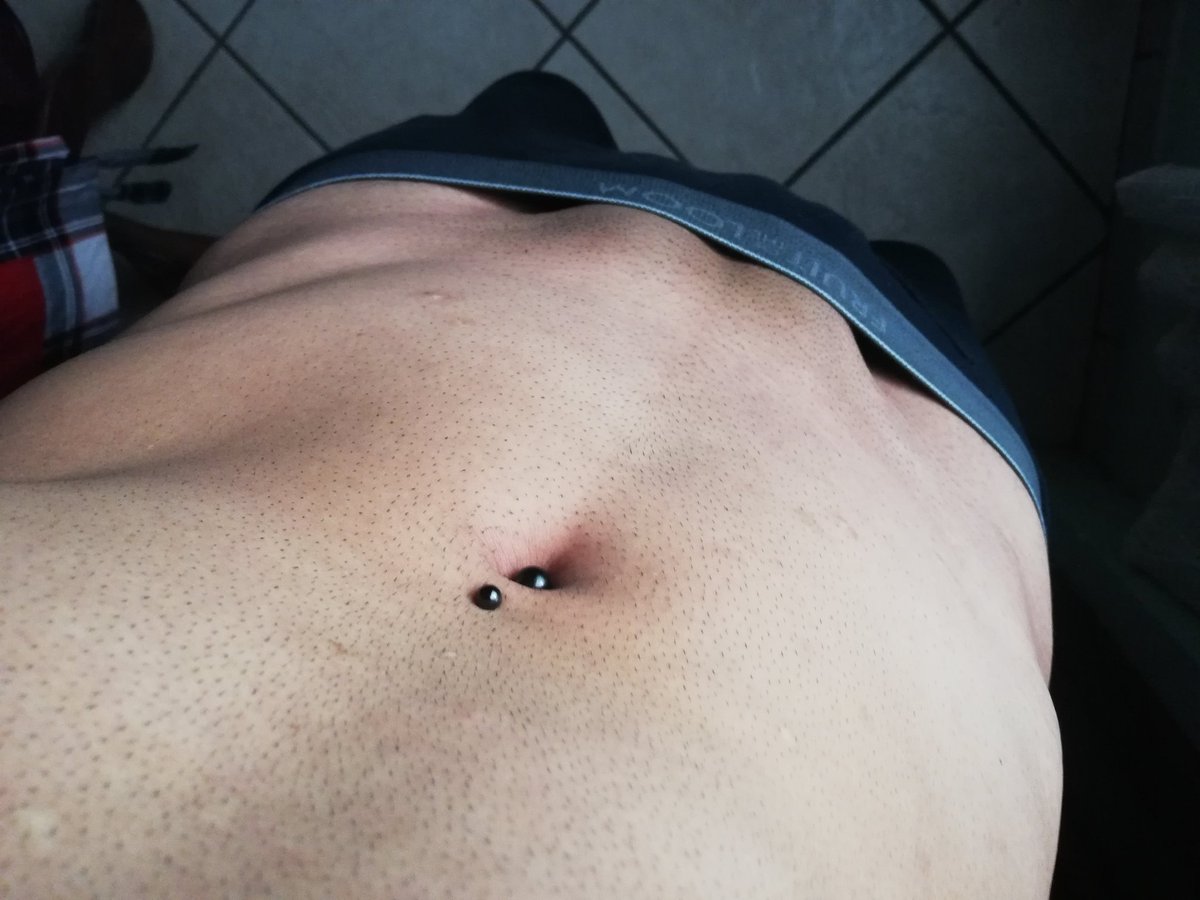 ThePiercedBelly's tweet photo. Me hice una cuenta de PayPal por si alguna linda persona me gusta realizar una donación 😊
https://t.co/zdUA9tXauO
.
.
.
.
.
.
.
#lowrisejeans #lowrise #BellyButtonFetish #bellyfetish #ombligofetiche #feticheombligo #bellyplay #navelfetish #tummy #bellypiercing https://t.co/mFTiZNz2dC