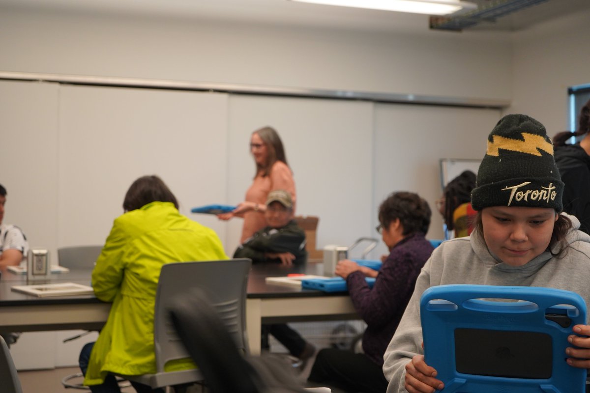 CRYTC1's tweet image. Six Seasons of Asiniskaw Ithiniwak Gathering 2023: 
Language &amp;amp; Picture Book App Workshop Highlights! 🌟
Day 2 at the &quot;Promoting Language &amp;amp; Picture Book Apps&quot; session was incredible! #RediscoverRockyCree!

#RockyCreeConference #LanguageRevitalization #PictureBookApps #DayTwo