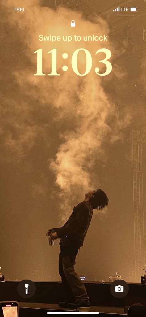 For the first time, I’m using a Bangtan photo I actually took myself as my phone wallpaper. 🥲🤧