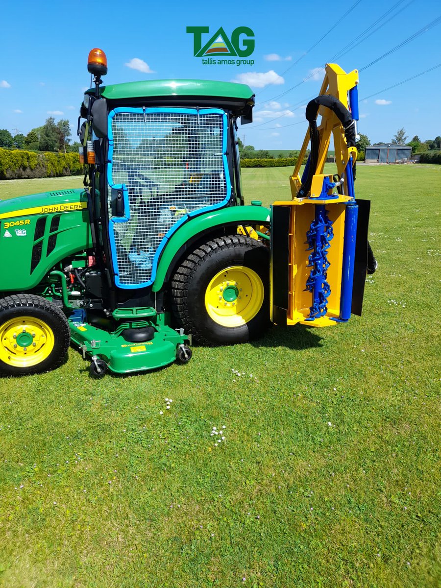 TallisAmosTurf's tweet photo. 🟨 NEW Bomford Robin #Hedgecutter sold into the  #Worcestershire area, fitted to a John Deere 3045R.  The John Deere was purchased last year. Both machines sold by Phil Taylor, Turf &amp; Commercial Sales Manager at TAG Leominster 👍

#Bomford #turf #groundcare #groundscare https://t.co/aTDHh4L1oD