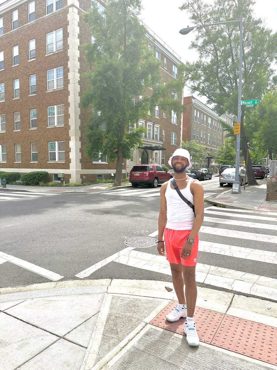 hellomykel's tweet photo. If ya look good #ActBad  #CookoutSZN #MemorialDay https://t.co/8JYsHouwpr