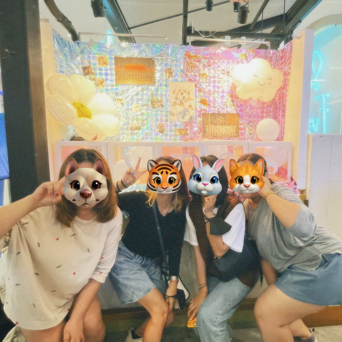 kwoncarrot's tweet photo. anyways, thank you Lord✨ congrats to us, girls, on our successful svt's anniversary event this year. see you again next month 👀🤭

#SAYTHENAMEuntil8TERNITY https://t.co/OXC1JfmnTL