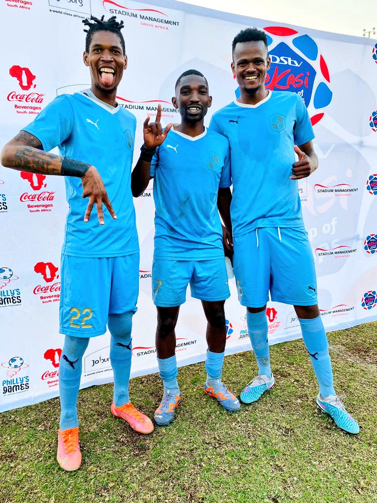 thamster7's tweet photo. Qualified!
See you at the DStv Ekasi Champ of Champs Finals π€π€ππ€
#Haliphirimi https://t.co/vHvhi8roMr