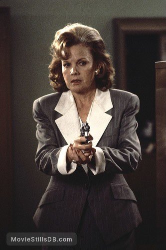 #CarrollBaker, mala malísima en #PoliDeGuarderia (1990). Eleanor Crisp #VillanosLegendarios