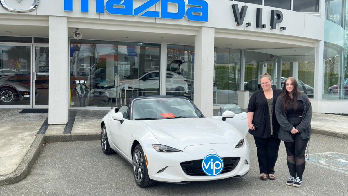 vipmazda's tweet image. Janine was super excited to walk in and find her perfect car sitting in the showroom. ❤️🚗

Congratulations Janine!

If you are looking for a new or preowned vehicle contact Jas: 778-878-2164📱

#youvegottadriveone #vipfamily #vipmazda #mx5 #fvautomall #convertiblelife