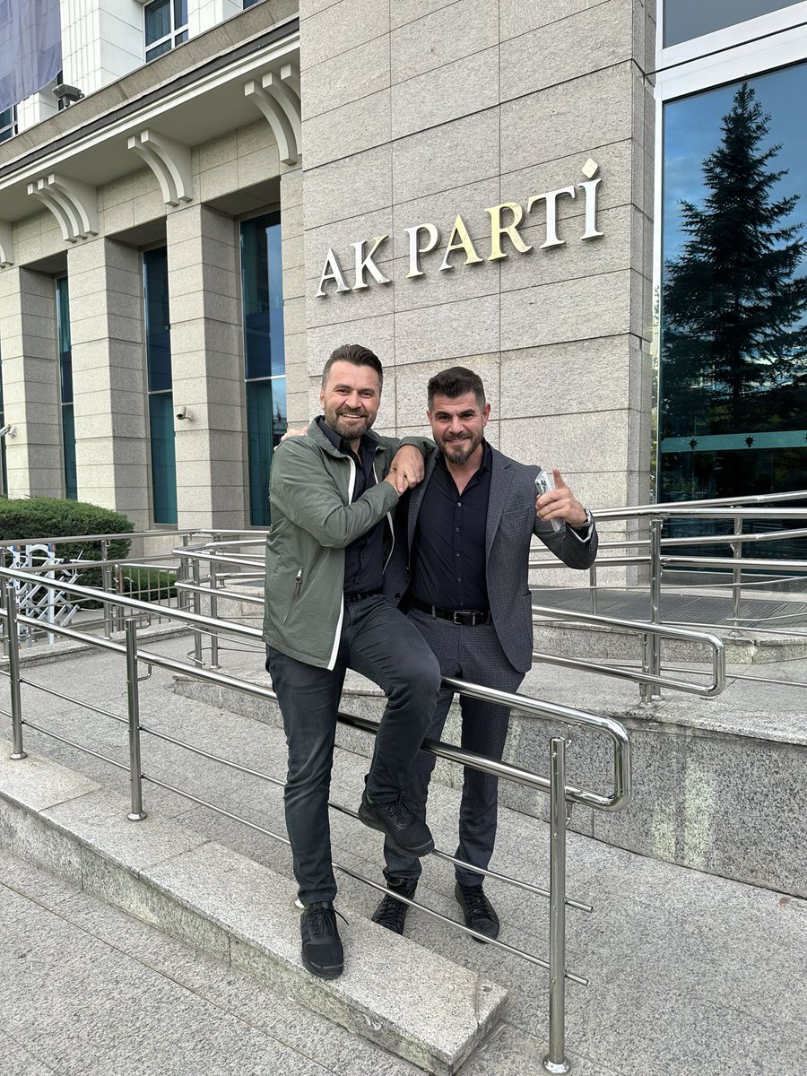 Winner pozu.!
Duyanlaraaaaa duymayanlaraaa