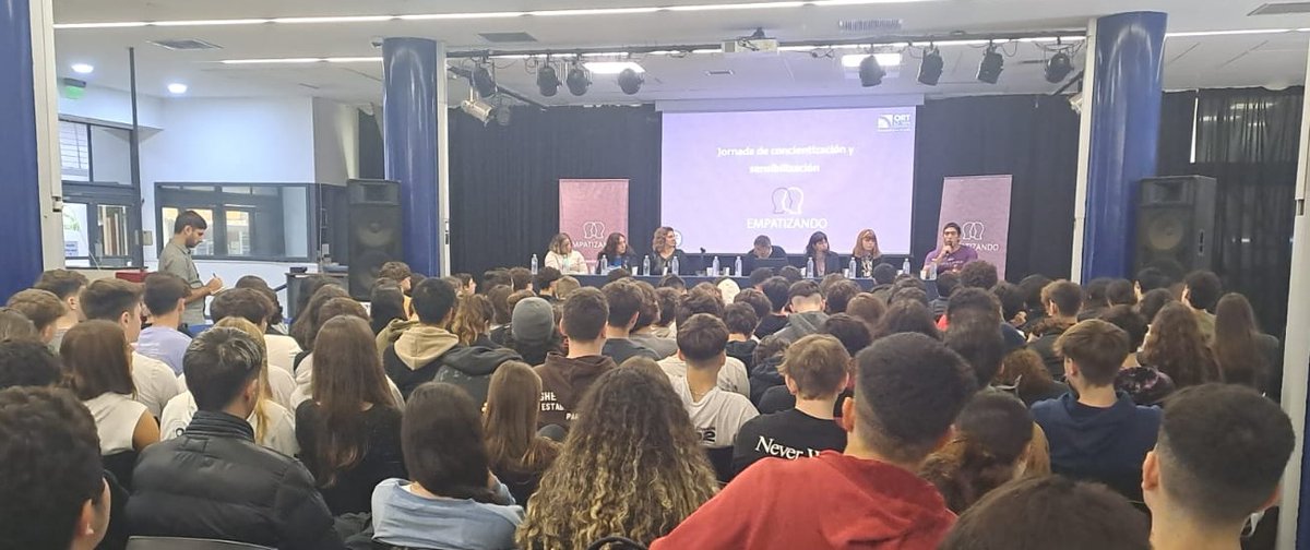 Jornada 2023 del Espacio #EMPATIZANDO con estudiantes de cuarto año de la especialidad <a href="/TIC_ORT/">TIC_ORT_Argentina</a> 
GRACIAS !!!! a todos los profesionales y representantes de las organizaciones por formar parte activa de la jornada.

El camino es la recompensa ...