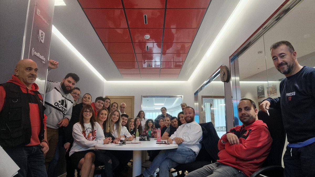 🗳 PREPARADOS 🗳
#La8Leon está lista para ofreceros todo el escrutinio y resultados de las #EleccionesMunicipales2023. 

🔜 Comenzamos a las 19.30h!!

#leonesp #leon