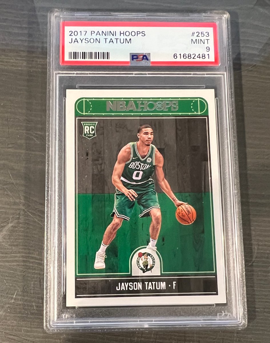 gurucollects's tweet image. 🏀 FREE TATUM ROOKIE 🏀 

What a series!! I’m giving away a Jayson Tatum rookie card here before Game 7…

TO ENTER:
Just like this tweet &amp;amp; follow me!

That’s all…good luck fam! 🍀