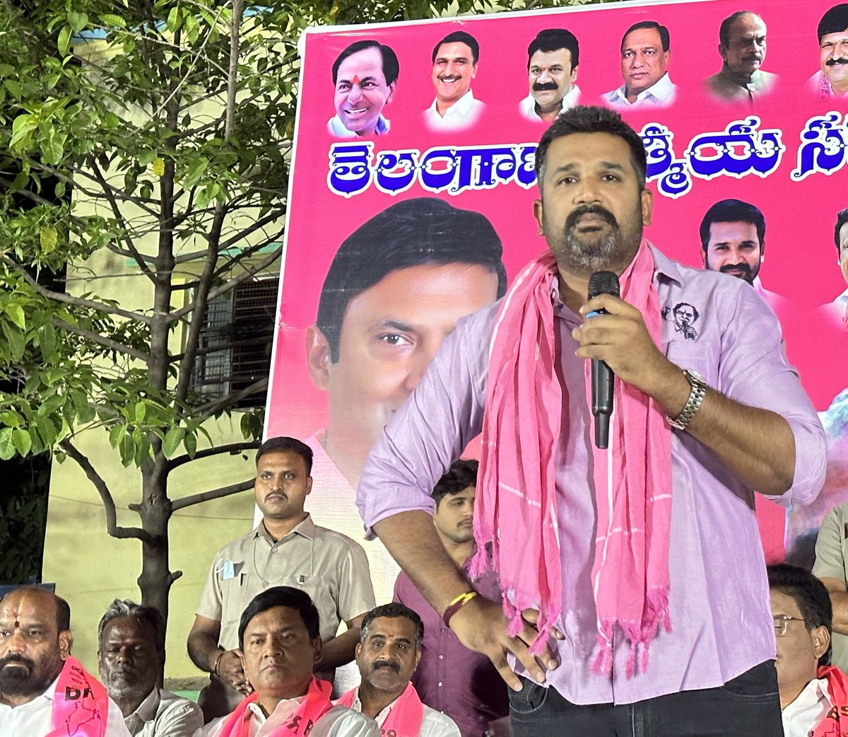 Krishank_BRS's tweet photo. Aatmeeya Sammelanam at Ward 3 Cantonment https://t.co/KsSyHcja1Q