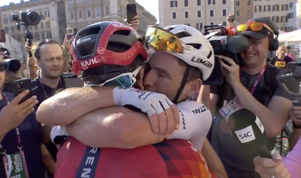 INEOS Grenadiers (@ineosgrenadiers) on Twitter photo And amongst it all, <a href="/GeraintThomas86/">Geraint Thomas</a> still found time to help an old friend 🤗🥲
A colossal lead-out in Rome, rolling back the years, as <a href="/MarkCavendish/">Mark Cavendish</a> took the victory. Beautiful 🇬🇧 #Giro And amongst it all, <a href="/GeraintThomas86/">Geraint Thomas</a> still found time to help an old friend 🤗🥲
A colossal lead-out in Rome, rolling back the years, as <a href="/MarkCavendish/">Mark Cavendish</a> took the victory. Beautiful 🇬🇧 #Giro