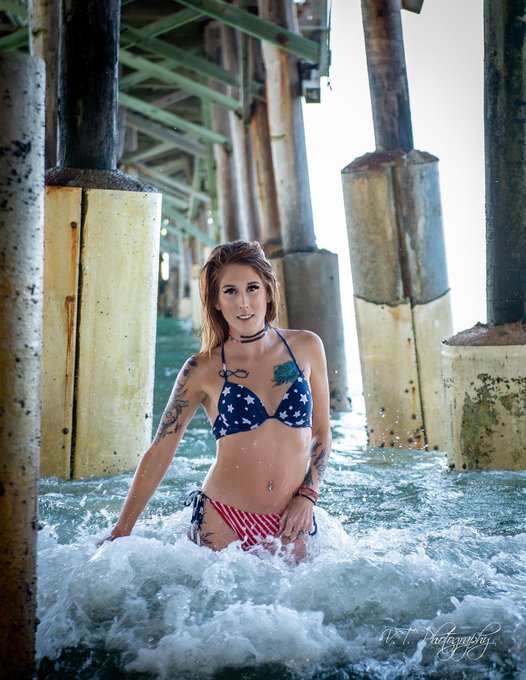 The sound of the ocean waves remind me of the strength and sacrifice of our heroes. Honor them everyday<a href="/tag/grateful"class="tags"><span>#grateful</span></a><a href="/tag/neverforget"class="tags"><span>#neverforget</span></a><a href="/tag/memorialday"class="tags"><span>#memorialday</span></a><a href="/tag/beachvibes"class="tags"><span>#beachvibes</span></a>