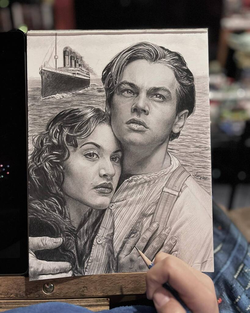 johnDiBiase's tweet image. My new freehand graphite drawing of Jack and Rose is finished! 🤗 prints are available now in my shop - which is having a buy 2, get 1 free sale till tomorrow night! JohnDiBiaseArt.com

#leonardodicaprio #titanic #jackdawson #katewinslet #rosedaws… instagr.am/p/CsyzmkOuPNc/