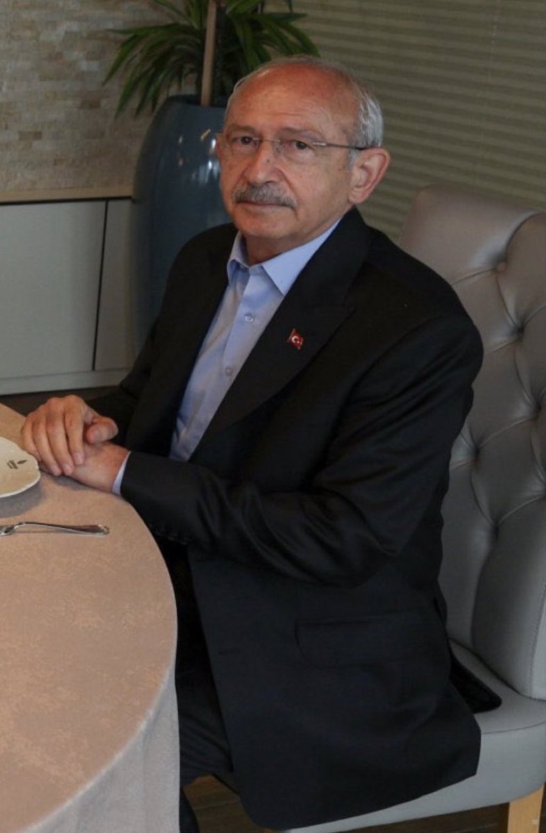 yapılabilecek her seyi yaptın.. en doğru strateji ile yol izledin.. her sey icin tesekkurler dede iyi ki varsın