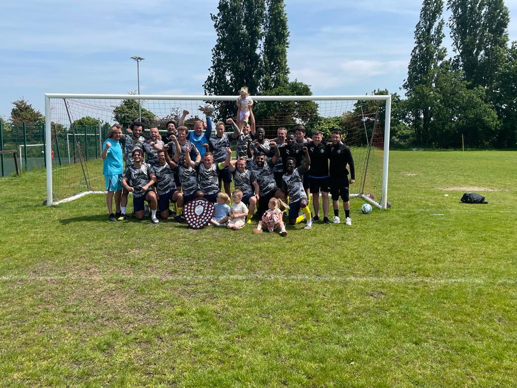 Lewis Vandercom tweet media