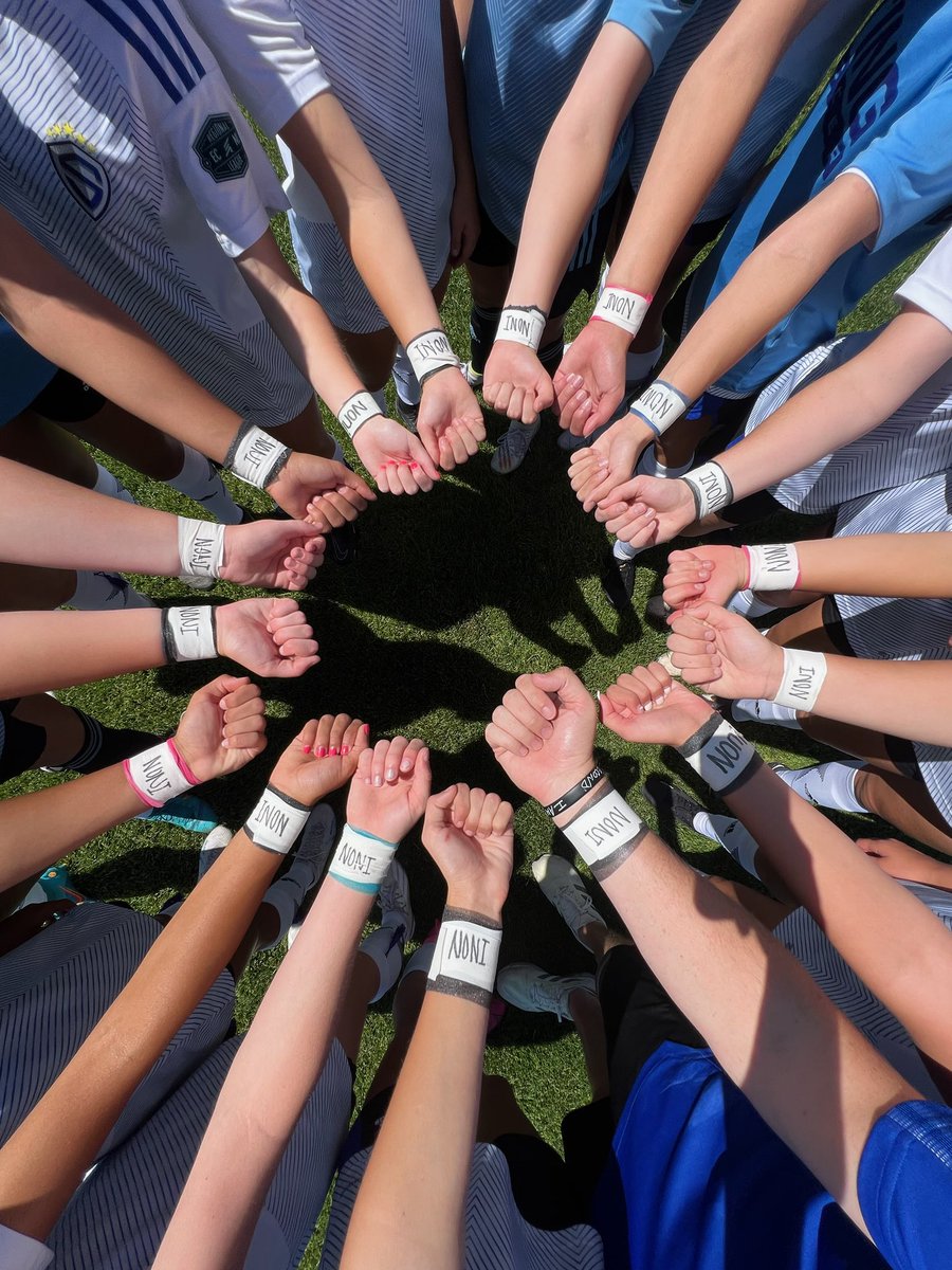 What a great trip to Denver for the <a href="/RealColoSoccer/">Real Colorado Soccer</a> Cup! These ladies ended their weekend with a 2-2 tie today, putting them in 1st place in their bracket! 👏 Now back to TX and prepare for Regionals! 

<a href="/NickSoutar/">Nick Soutar</a> <a href="/StingSoccerClub/">Sting Soccer Club</a> <a href="/StingECNLRoyal/">Sting Royal ECNL & ECNL-RL</a> <a href="/ECNLgirls/">ECNL Girls</a> <a href="/EcnlTexas/">ECNL Girls Texas Conference</a>